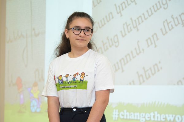 Как научить дружить: омбудсмен Армении подвел итоги конкурса об инклюзивном образовании - Sputnik Армения