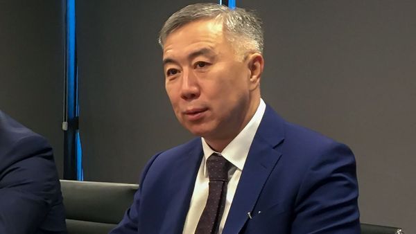 Սերիկ Ժումանգարին - Sputnik Արմենիա