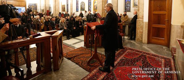 Премьер-министр Никол Пашинян на встрече с армянской диаспорой в Милане (20 ноября 2019). Италия - Sputnik Արմենիա