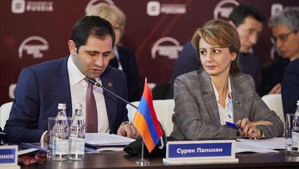 Министр территориального управления и инфраструктур Сурен Папикян на 13-м международном саммите Транспортная неделя 2019 (20 ноября 2019). Москвa - Sputnik Արմենիա