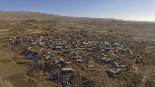 Вид на село Зовасар Арагацотнской области Армении с высоты птичьего полета - Sputnik Армения