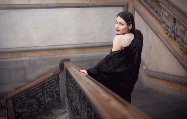 Снимок Elegance down the stairs фотографа из Италии, представленный на фотоконкурсе The World's Best Photos of #Fashion2019 - Sputnik Армения