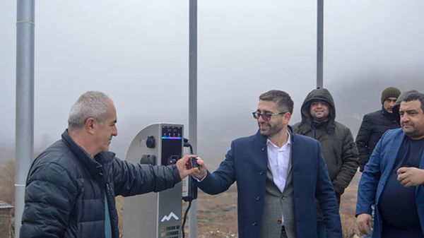 Տավուշում բացվեց էլեկտրոմոբիլների լիցքավորման առաջին կայանը - Sputnik Армения