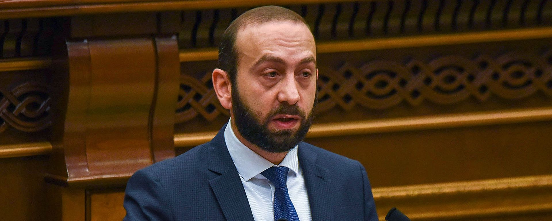 Спикер парламента Арарат Мирзоян на Международной конференции, посвященной 15-летию офиса омбудсмена в Армении (26 ноября 2019). Еревaн - Sputnik Արմենիա, 1920, 20.04.2021