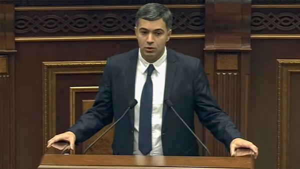 Выступление Эдгара Шатиряна на заседании парламента Армении (18 ноября 2019). Еревaн - Sputnik Армения