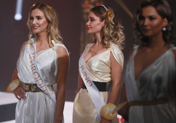 Участницы финала международного конкурса Miss Fashion 2019 – GODDESS OF THE UNIVERSE в концертном зале Vegas City Hall в Москве - Sputnik Армения