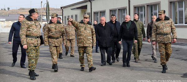 Президент Карабаха Бако Саакян посетил воинкую часть (27 ноября 2019). Карабах - Sputnik Արմենիա