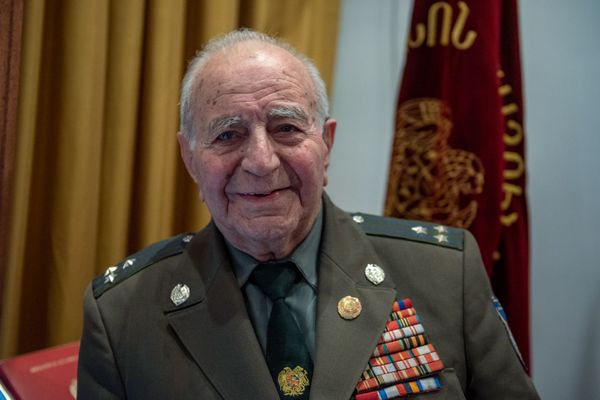 Дело Золушки или любовь курда։ как армянка в Бейруте установила прослушку в кабинете посла - Sputnik Армения