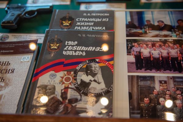 Дело Золушки или любовь курда։ как армянка в Бейруте установила прослушку в кабинете посла - Sputnik Армения