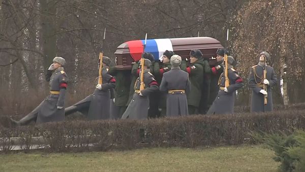 На Троекуровском кладбище простились с советской разведчицей Гоар Вартанян - Sputnik Армения