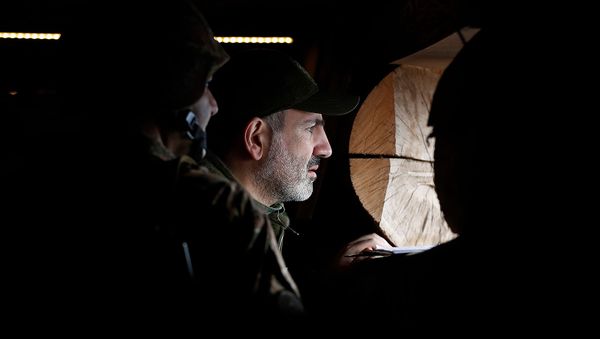 Премьер-министр Армении Никол Пашинян и президент Карабаха Бако Саакян побывали на оборонительных позициях Карабаха (30 ноября 2019). Карабах - Sputnik Армения
