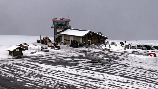 Самолет Pilatus PC-12 в аэропорту Куршевеля. Архивное фото - Sputnik Արմենիա