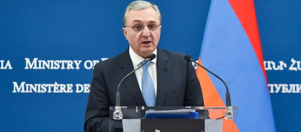 Министр иностранных дел Армении Зограб Мнацаканян на совместная пресс-конференция с иорданским коллегой (2 декабря 2019). Еревaн - Sputnik Արմենիա