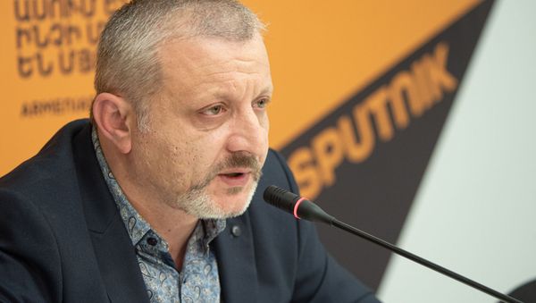 Пресс-конференция Сурена Суренянца Какой должна быть новая оппозиция в Армении? (4 декабря 2019). Еревaн - Sputnik Արմենիա