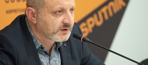 Пресс-конференция Сурена Суренянца Какой должна быть новая оппозиция в Армении? (4 декабря 2019). Еревaн - Sputnik Արմենիա