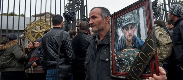 Акция протеста перед зданием Парламента Армении (4 декабря 2019). Еревaн - Sputnik Արմենիա