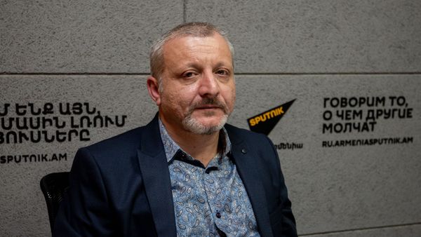 Сурен Суренянц - Sputnik Արմենիա
