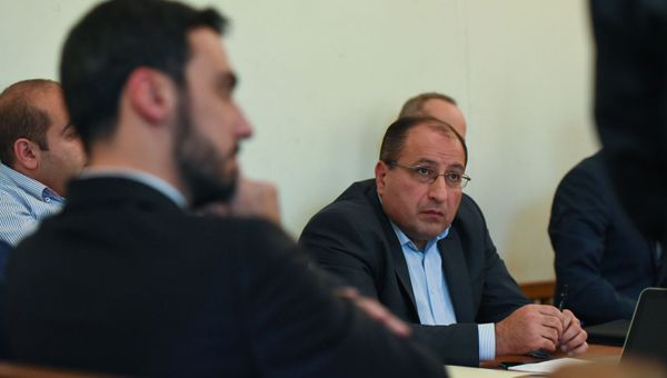 Адвокат Айк Алумян на судебном заседании по делу экс-президента Роберта Кочаряна (6 декабря 2019). Еревaн - Sputnik Արմենիա