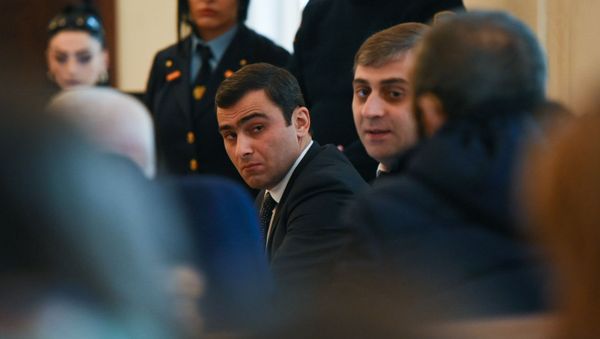 Прокурор Геворг Багдасарян на судебном заседании по делу экс-президента Роберта Кочаряна (6 декабря 2019). Еревaн Прокурор Геворг Багдасарян на судебном заседании по делу экс-президента Роберта Кочаряна (6 декабря 2019). Еревaн - Sputnik Արմենիա
