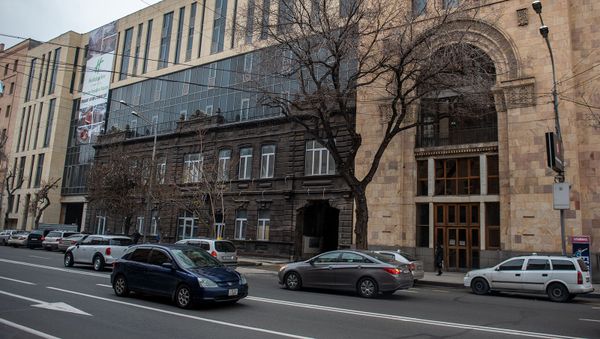 Здание по адресу Амиряна 2 - Sputnik Армения