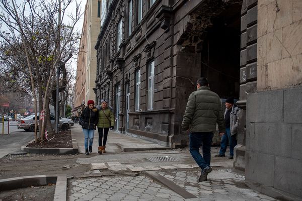 После хаоса: что откроют на месте бывшей библиотеки им. Исаакяна после 4-летней стройки - Sputnik Армения