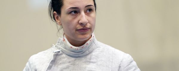 Яна Егорян во время индивидуальных соревнований по фехтованию на саблях среди женщин на чемпионате России (16 апреля 2019). Сочи Яна Егорян во время индивидуальных соревнований по фехтованию на саблях среди женщин на чемпионате России (16 апреля 2019). Сочи - Sputnik Արմենիա