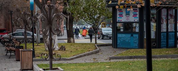 Информационный центр туристам по Еревану в Сквере Хачкаров Информационный центр туристам по Еревану в Сквере Хачкаров - Sputnik Армения
