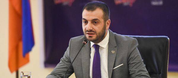Пресс-конференция вице-мэра Еревaна Тиграна Вирабяна (11 декабря 2019). Еревaн Пресс-конференция вице-мэра Еревaна Тиграна Вирабяна (11 декабря 2019). Еревaн - Sputnik Армения