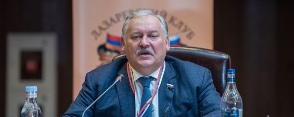 Константин Затулин на заседании армяно-российского Лазаревского клуба (13 декабря 2019). Еревaн - Sputnik Армения