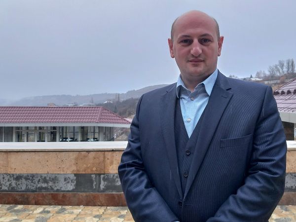 Ապակուց այն կողմ ձգվող իրականություն. մուրացիկ երեխաների թիվն ավելացել է - Sputnik Արմենիա