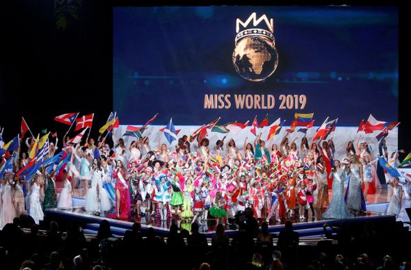 Участницы на конкурсе красоты Мисс мира 2019 в Лондоне - Sputnik Армения