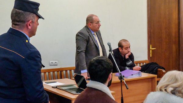 Судебный процесс по вопросу жалобы адвокатов Кочаряна по поводу отказа суда первой инстанции освободить Кочаряна под залог (16 декабря 2019). Еревaн Судебный процесс по вопросу жалобы адвокатов Кочаряна по поводу отказа суда первой инстанции освободить Кочаряна под залог (16 декабря 2019). Еревaн - Sputnik Армения