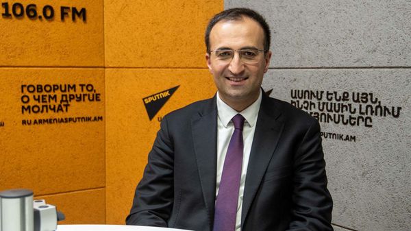 Այլ տարբերակ չկա, պետք է հարթենք ավելի առողջ հասարակություն տանող ճանապարհը. Թորոսյան Այլ տարբերակ չկա, պետք է հարթենք ավելի առողջ հասարակություն տանող ճանապարհը. Թորոսյան - Sputnik Արմենիա