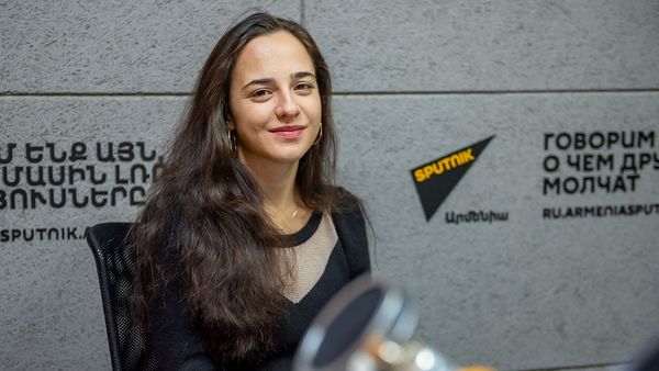 Глава Комитета гражданской авиации Татевик Ревазян в гостях радио Sputnik - Sputnik Армения