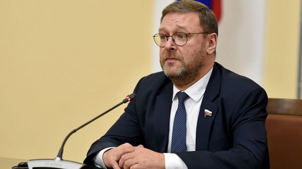 Председатель Комитета Совета Федерации по международным делам Константин Косачев (18 декабря 2019). Еревaн - Sputnik Армения