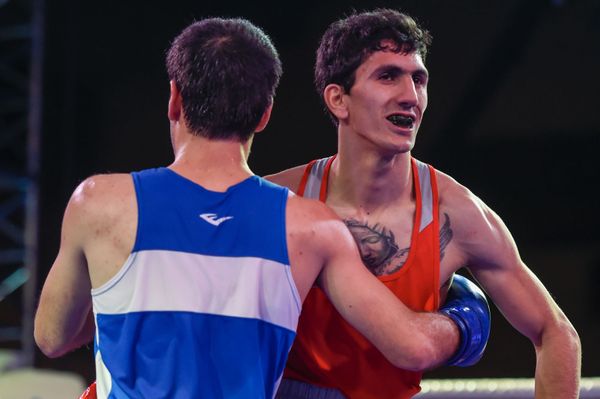 Ваге Бадалян и Корюн Согомонян в финале чемпионата по боксу Золотые перчатки (18 декабря 2019). Еревaн - Sputnik Армения