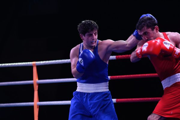 Карен Тонаканян и Грайр Шахвердян в финале чемпионата по боксу Золотые перчатки (18 декабря 2019). Еревaн - Sputnik Армения