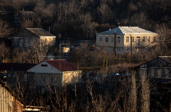 Երաժշտությունը բարձրացրինք, որ կրակոցները չլսվեն. Կոթիի հարսանիքը` գնդակոծության տակ - Sputnik Արմենիա