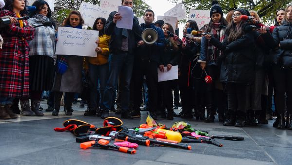Акции протеста молодежного крыла АРФД у Дома правительства Армении (19 декабря 2019). Еревaн - Sputnik Արմենիա
