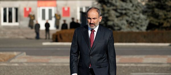 Премьер-министр Никол Пашинян на торжественном мероприятии, посвященном 25-летию формирования Военного университета имени Вазгена Саркисяна (21 декабря 2019). - Sputnik Արմենիա