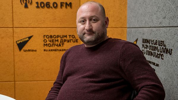 «Նույնիսկ իմպիչմենտի ֆոնին Թրամփի վարկանիշը չի ընկել». Սուրեն Սարգսյան - Sputnik Արմենիա