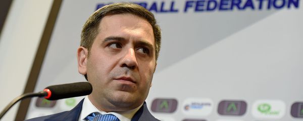 Брифинг новоизбранного президента Федерации футбола Армении Армена Меликбекяна после внеочередного заседания ФФА (23 декабря 2019). Еревaн - Sputnik Արմենիա