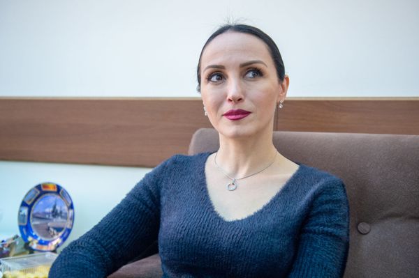 «Ամուսնուս խնդրել եմ ինձ համար հագուստ չգնել». անկեղծ զրույց Լուսինե Բադալյանի հետ - Sputnik Արմենիա