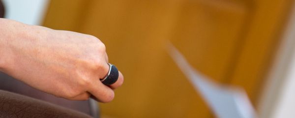Депутат НС Армении Лусине Бадалян во время интервью агенству Sputnik Армения - Sputnik Армения