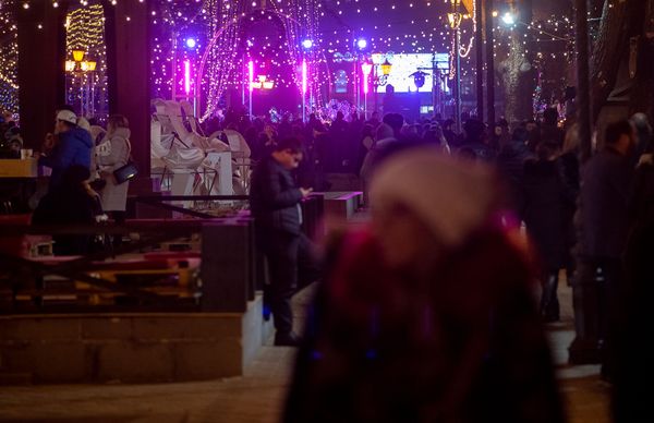 Рождественская ярмарка в парке 2750-летия Еревана Рождественская ярмарка в парке 2750-летия Еревана - Sputnik Армения