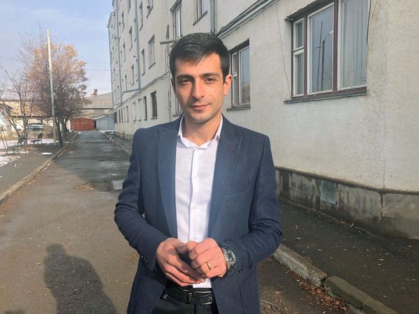 Волшебный пазл на Новый год: две гюмрийские семьи переехали из времянок в свои квартиры - Sputnik Армения