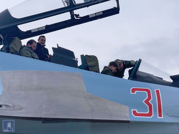 Российские истребители Су-30СМ доставлены в Армению – премьер - Sputnik Армения