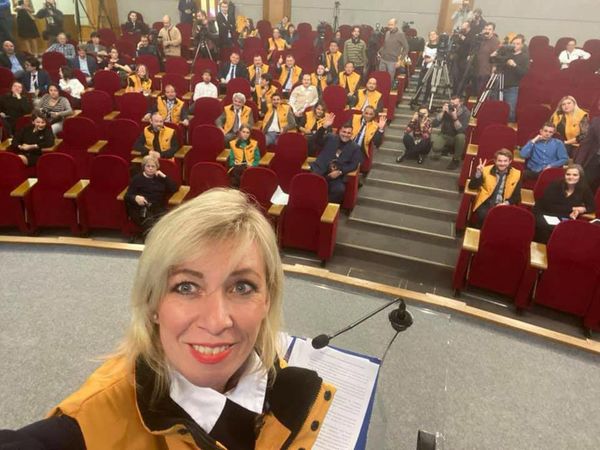 Мария Захарова на мероприятии в поддержку #SputnikEstonia Мария Захарова на мероприятии в поддержку #SputnikEstonia - Sputnik Армения
