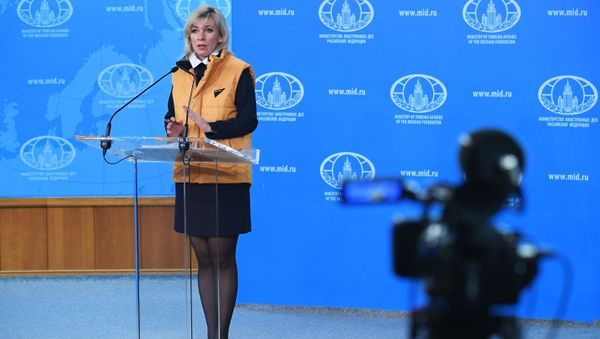 Официальный представитель Министерства иностранных дел России Мария Захарова во время брифинга в Москве Официальный представитель Министерства иностранных дел России Мария Захарова во время брифинга в Москве - Sputnik Армения