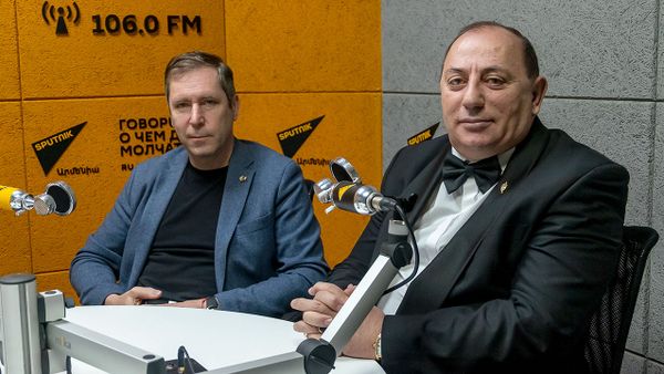 “Пусть услышат грузины — армянский сыр намного лучше” - Александр Рабинович - Sputnik Армения